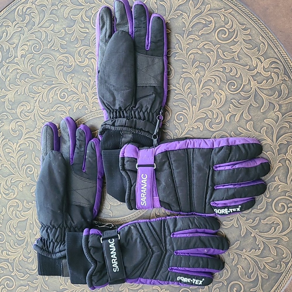 Saranac Gore-Tex ski gloves